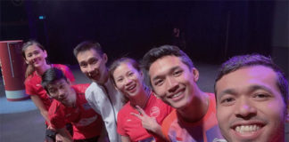 Iskandar Zulkarnain, Jonatan Christie, Goh Liu Ying, Lee Chong Wei, Chan Peng Soon and Woon Khe Wei pose for picture. (photo: Iskandar Zulkarnain's Instagram)