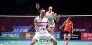 Chris & Gabby Adcock celebrate after beating Olympic Champions Tontowi Ahmad/Liliyana Natsir in All England quarter-finals. (photo: AFP)