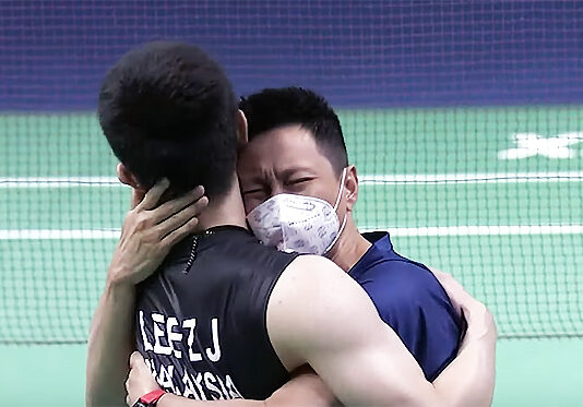 Indra Wijaya couldn't hold back his emotion as he witnessed Lee Zii Jia coming back from 4-11 down in the decider to win the 2022 Thailand Open title.