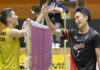 Kento Momota (R) to play Kanta Tsuneyama (L) in Japan's Tokyo Olympics simulation competition. (photo: AFP)