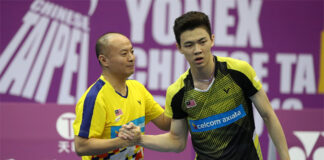 Lee Zii Jia (R) finds a new way to work with Hendrawan in Bangkok. (photo: BWF)