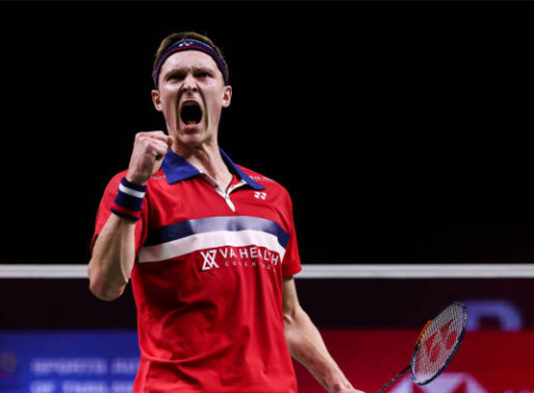 Viktor Axelsen eyes second men's singles title in two weeks in Toyota Thailand Open final. (photo: Shi Tang/Getty Images)