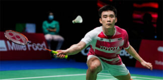 Kantaphon Wangcharoen plays some extraordinary badminton to beat Anthony Sinisuka Ginting at the 2020 Thomas Cup Finals on Monday. (photo: Shi Tang/Getty Images)