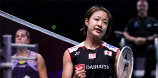 Nozomi Okuhara (R) beats Carolina Marin to enter the Denmark Open final. (photo: Shi Tang/Getty Images)