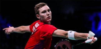 Viktor Axelsen scores the Trump match for Ahmedabad Smash Masters. (photo: AFP)