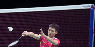 Daren Liew of Ahmedabad Smash Masters beats local favorite HS Prannoy of Delhi Dashers in the Premier Badminton League (PBL). (photo: AFP)